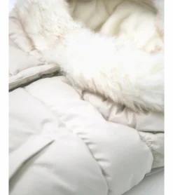 7 A.M. Enfant Blanket 212 Evolution Tundra Footmuff - Heather Beige / White Faux Fur 7 7 A.M. Enfant Blanket 212 Evolution Tundra Footmuff - Heather Beige / White Faux Fur -Britax || Graco || Maxi-Cosi Shop 7 a m enfant blanket 212 evolution tundra footmuff heather beige white faux fur 121