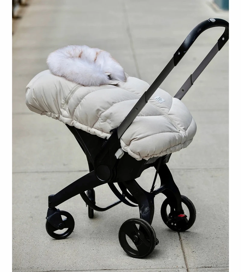 7 A.M. Enfant Car Seat Cocoon Tundra - Heather Beige / White Faux Fur 5 7 A.M. Enfant Car Seat Cocoon Tundra - Heather Beige / White Faux Fur - Image 5
