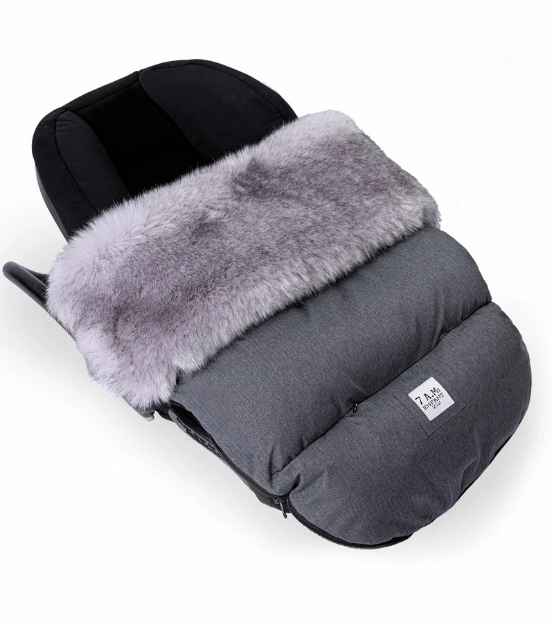 7 A.M. Enfant Plushpod Footmuff - Tundra - Heather Grey Dark - Arctic Faux Fur (0-18m) 3 7 A.M. Enfant Plushpod Footmuff - Tundra - Heather Grey Dark - Arctic Faux Fur (0-18m) - Image 3