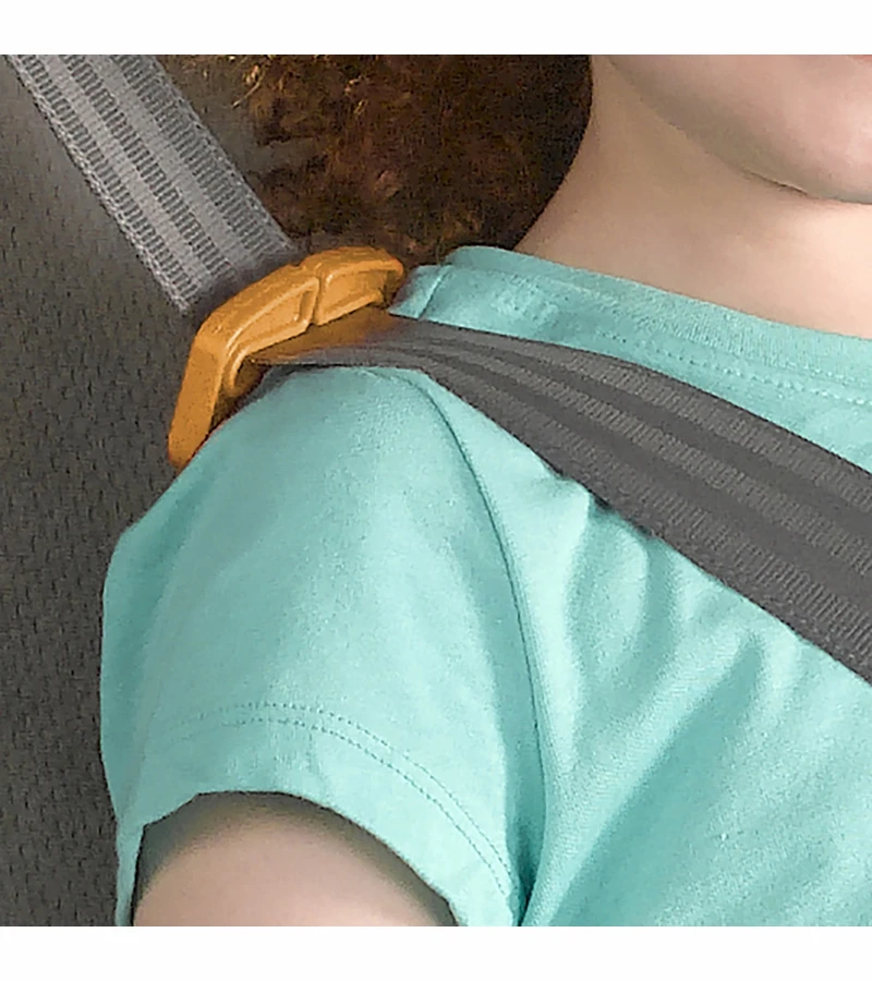 Chicco GoFit Backless Booster Car Seat - Coral 6 Chicco GoFit Backless Booster Car Seat - Coral - Image 6