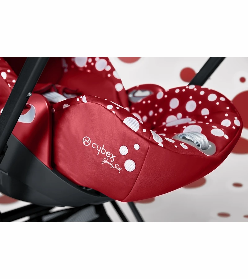 Cybex Cloud Q SensorSafe Reclining Infant Car Seat - Petticoat Red By Jeremy Scott 4 Cybex Cloud Q SensorSafe Reclining Infant Car Seat - Petticoat Red By Jeremy Scott - Image 4