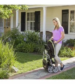 Graco Comfy Cruiser Click Connect Travel System - Go Green -Britax || Graco || Maxi-Cosi Shop graco comfy cruiser click connect travel system go green 282