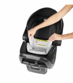 Graco SnugRide SnugFit 35 DLX Infant Car Seat - Pierce -Britax || Graco || Maxi-Cosi Shop graco snugride snugfit 35 dlx infant car seat pierce 159