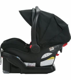 Graco SnugRide SnugLock 35 XT Infant Car Seat - Gotham -Britax || Graco || Maxi-Cosi Shop graco snugride snuglock 35 xt infant car seat gotham 115