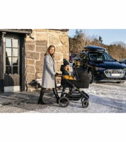 Voksi Explorer Footmuff - Golden Yellow / Flying -Britax || Graco || Maxi-Cosi Shop voksi explorer footmuff golden yellow flying 121